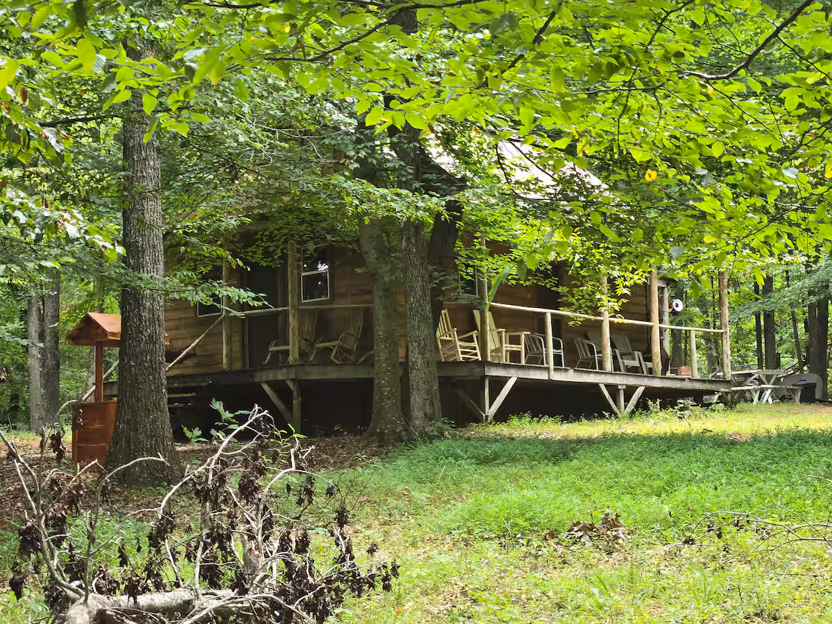 Merlin’s Retreat secluded cabin at The Back 40 in Tennessee